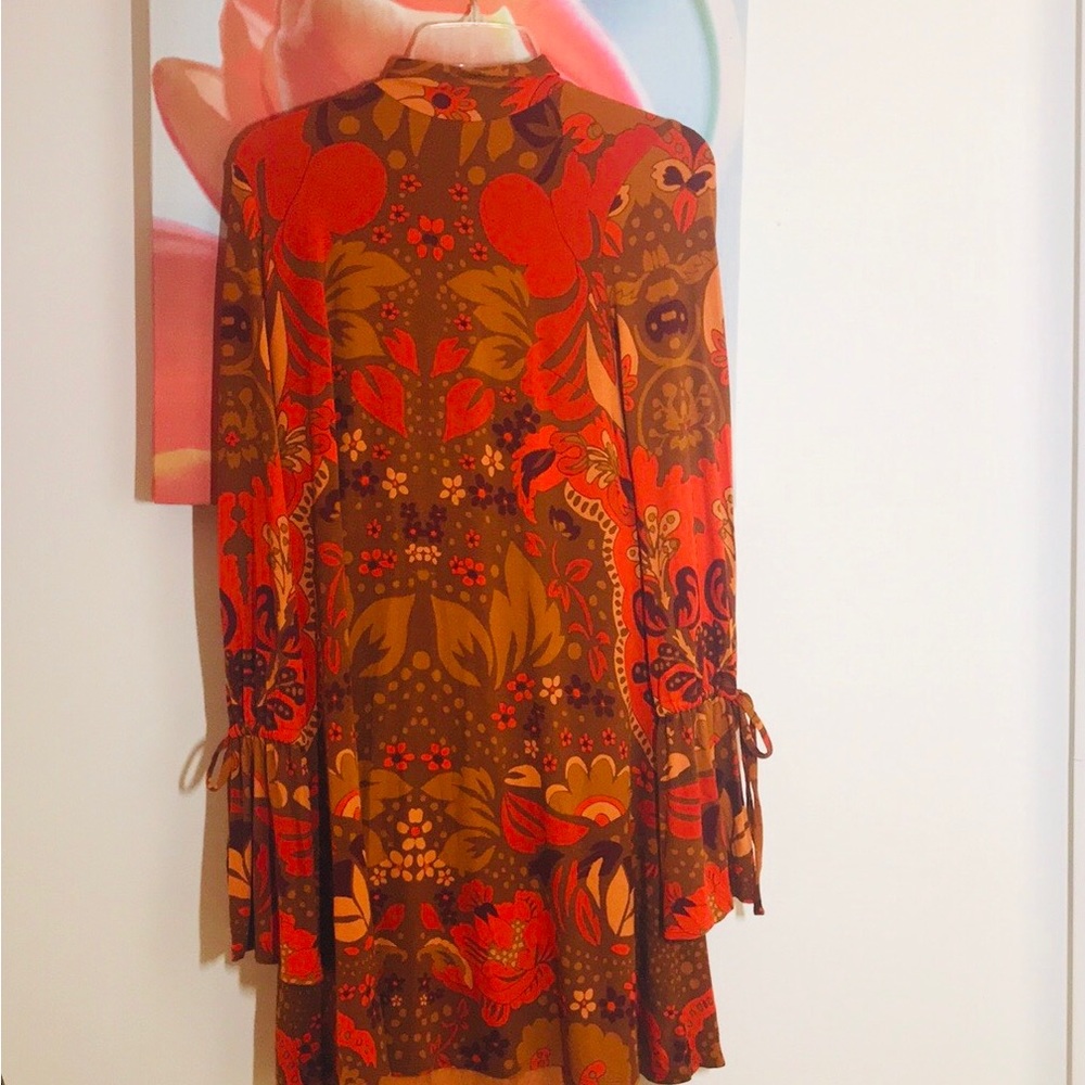 Long Sleeve Open Back Mod Mini Dress Size xs